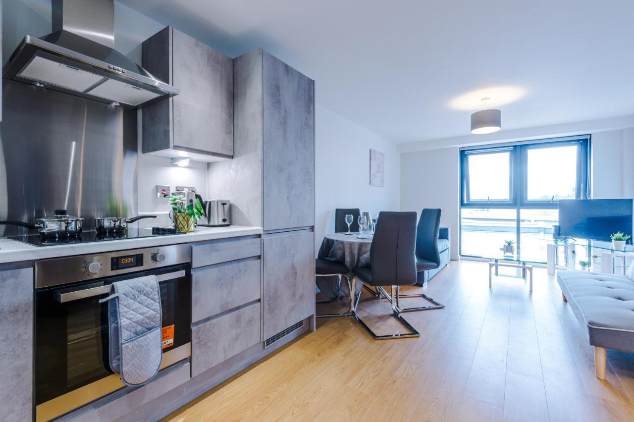 ✰Onpoint - Modern 2 Bed Apartment Close To Centre✰ Leeds  Bagian luar foto