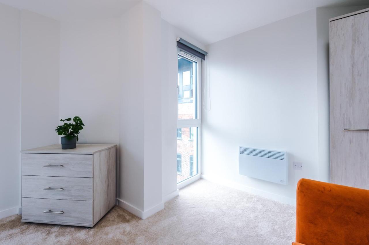 ✰Onpoint - Modern 2 Bed Apartment Close To Centre✰ Leeds  Bagian luar foto