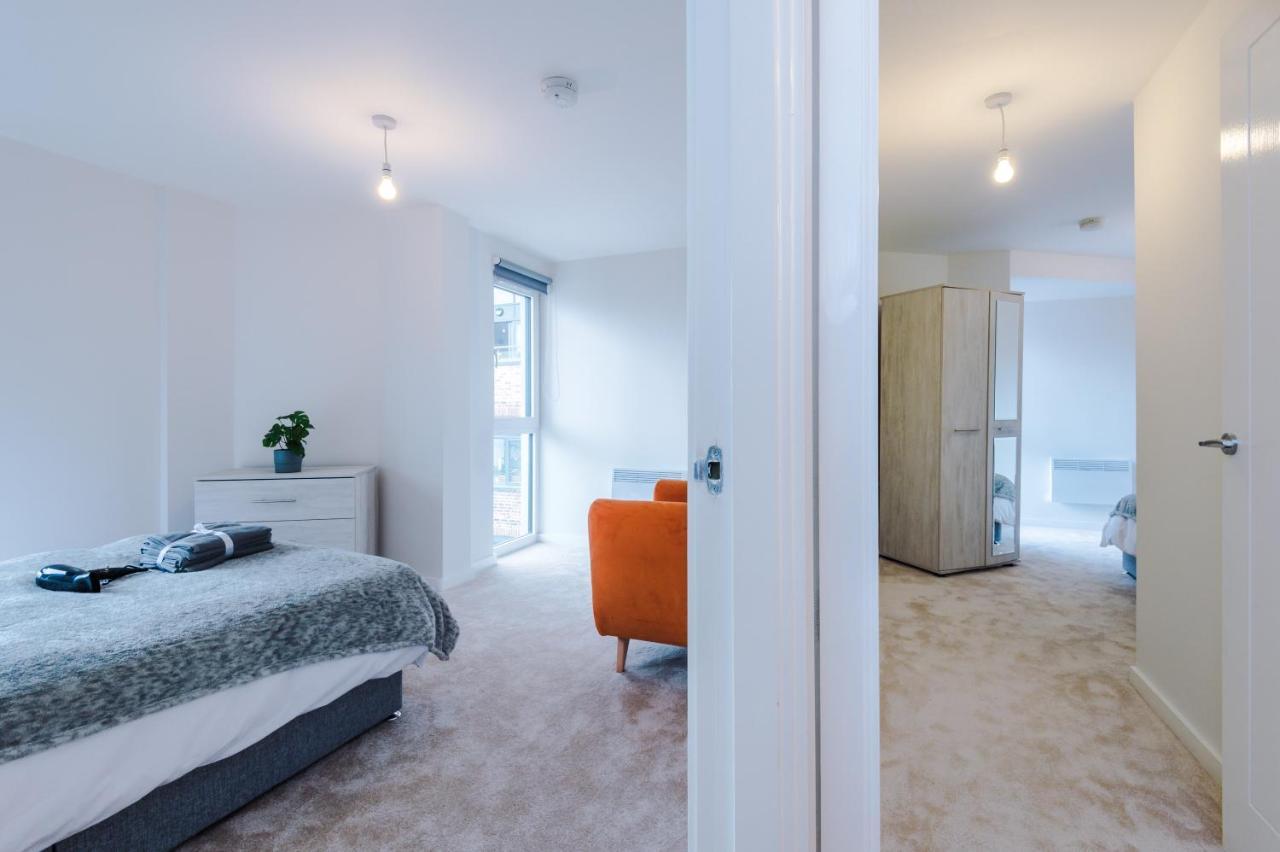 ✰Onpoint - Modern 2 Bed Apartment Close To Centre✰ Leeds  Bagian luar foto