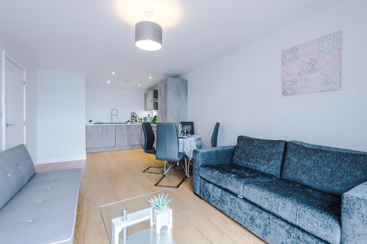 ✰Onpoint - Modern 2 Bed Apartment Close To Centre✰ Leeds  Bagian luar foto