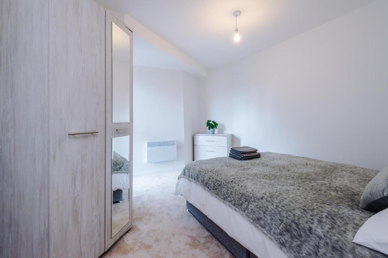 ✰Onpoint - Modern 2 Bed Apartment Close To Centre✰ Leeds  Bagian luar foto