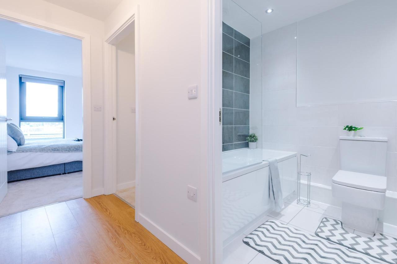 ✰Onpoint - Modern 2 Bed Apartment Close To Centre✰ Leeds  Bagian luar foto